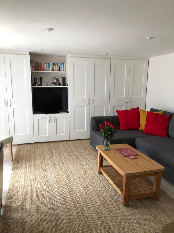 Kristina'S Coach House Apartment Horsham Ngoại thất bức ảnh
